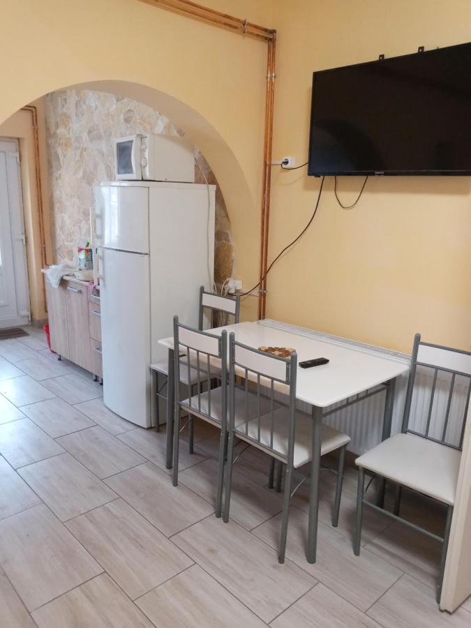 Napsugar Apartmanhaz Balatonlelle Εξωτερικό φωτογραφία