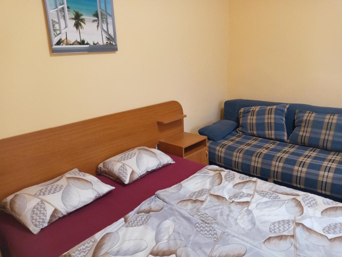 Napsugar Apartmanhaz Balatonlelle Εξωτερικό φωτογραφία