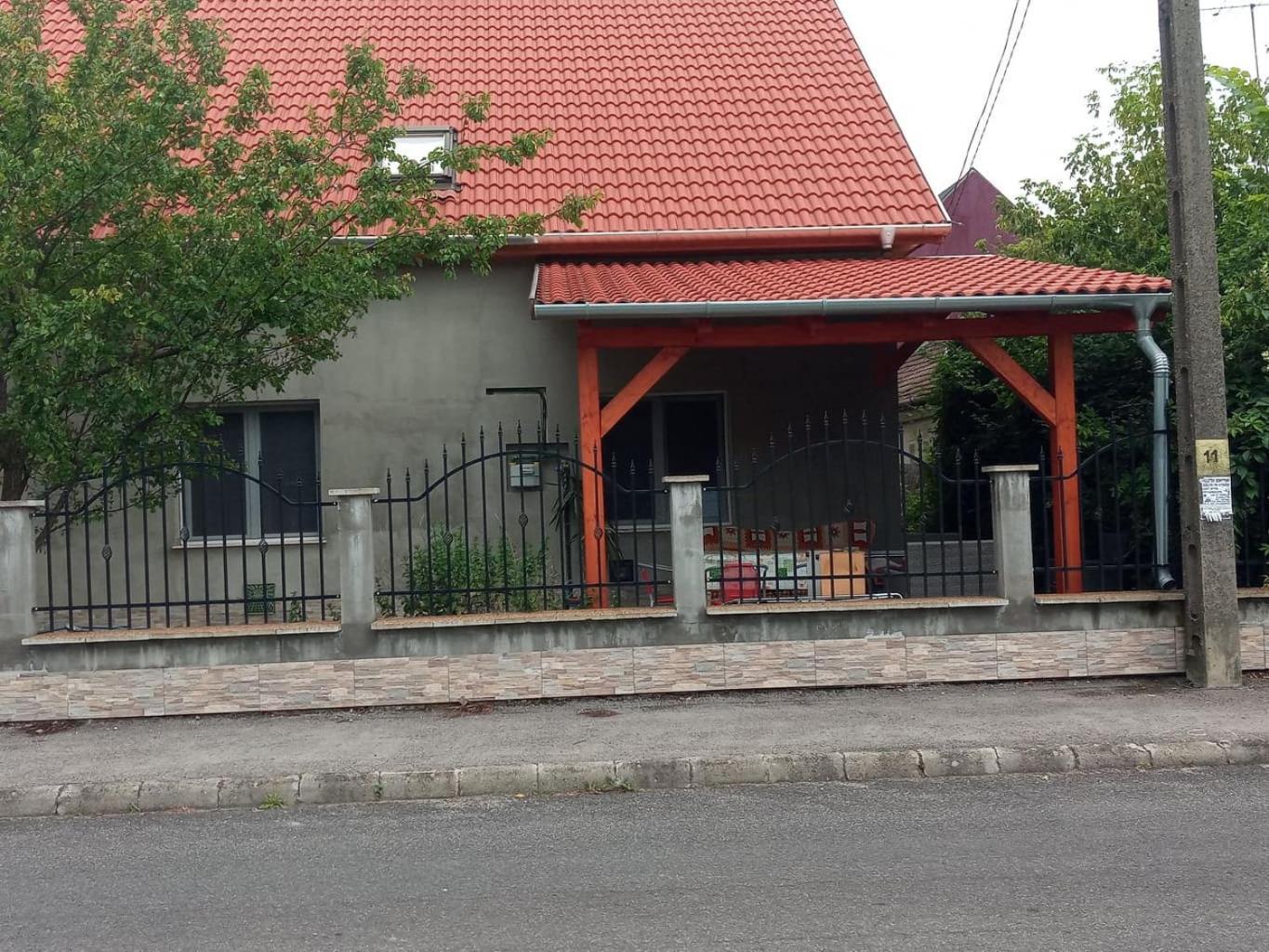 Napsugar Apartmanhaz Balatonlelle Εξωτερικό φωτογραφία