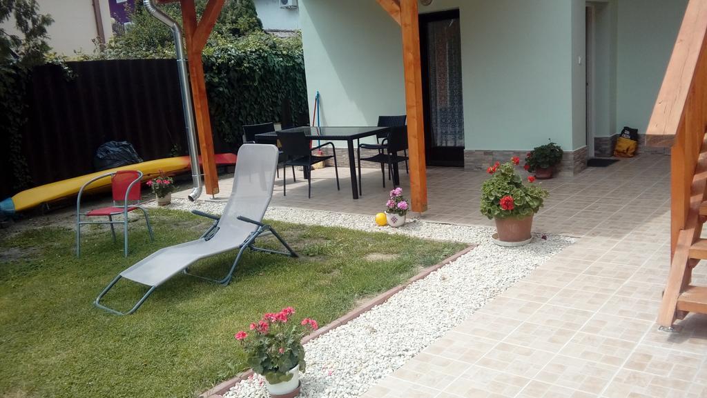 Napsugar Apartmanhaz Balatonlelle Εξωτερικό φωτογραφία