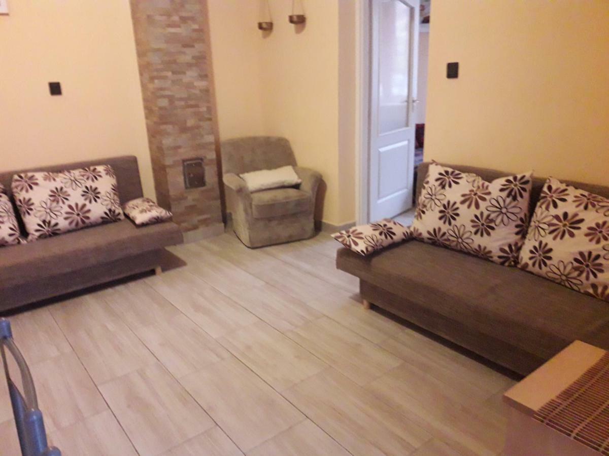 Napsugar Apartmanhaz Balatonlelle Εξωτερικό φωτογραφία